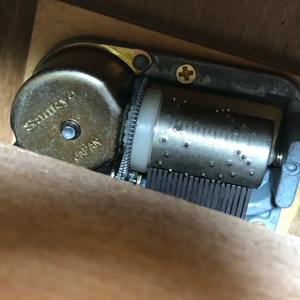 N/A classic wooden